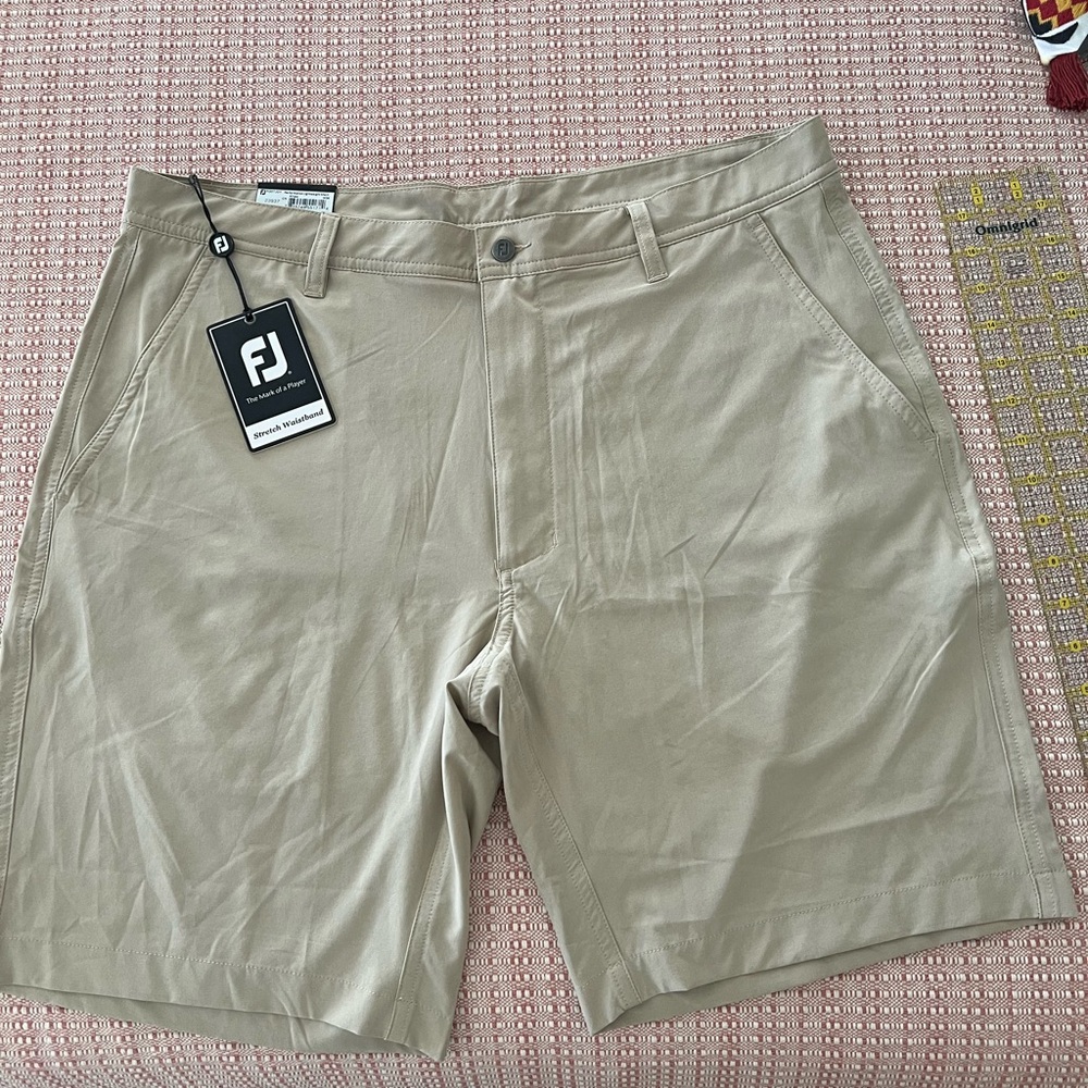 FootJoy Tan Flat Front Shorts Lightweight Casual